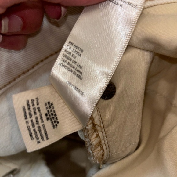 We The Free Ivory Cream High Waisted Distressed Jeans Womens size 29 Free People - Picture 5 of 14